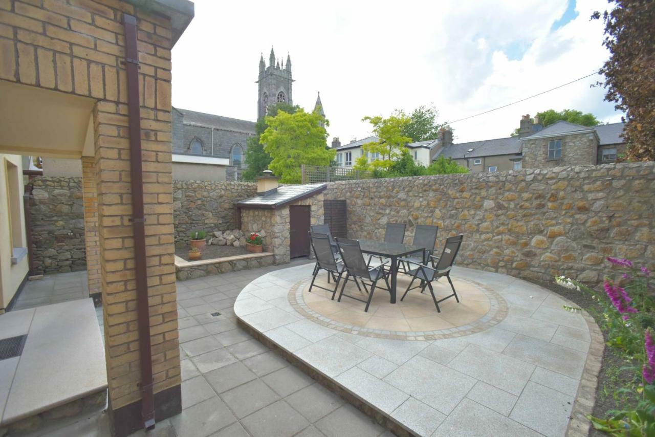 Отель Haddington Place Дублин Экстерьер фото